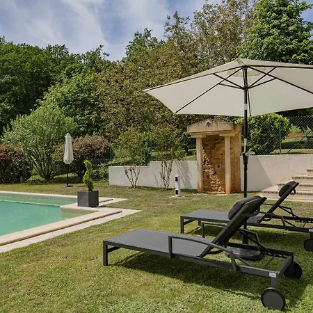 Hébergement de vacances Au Coin Des Arbres - Laurier&genevrier